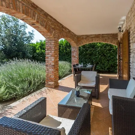 Beautiful Stone With Heated Pool Villa *