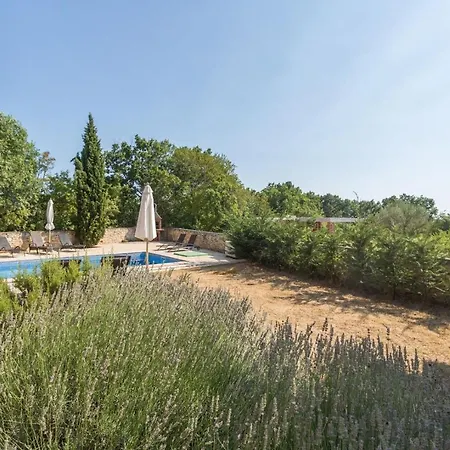 Villa Beautiful Stone With Heated Pool *